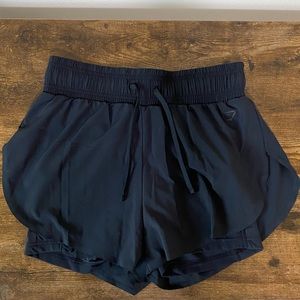 Gymshark Speed Shorts - Black - size: Medium